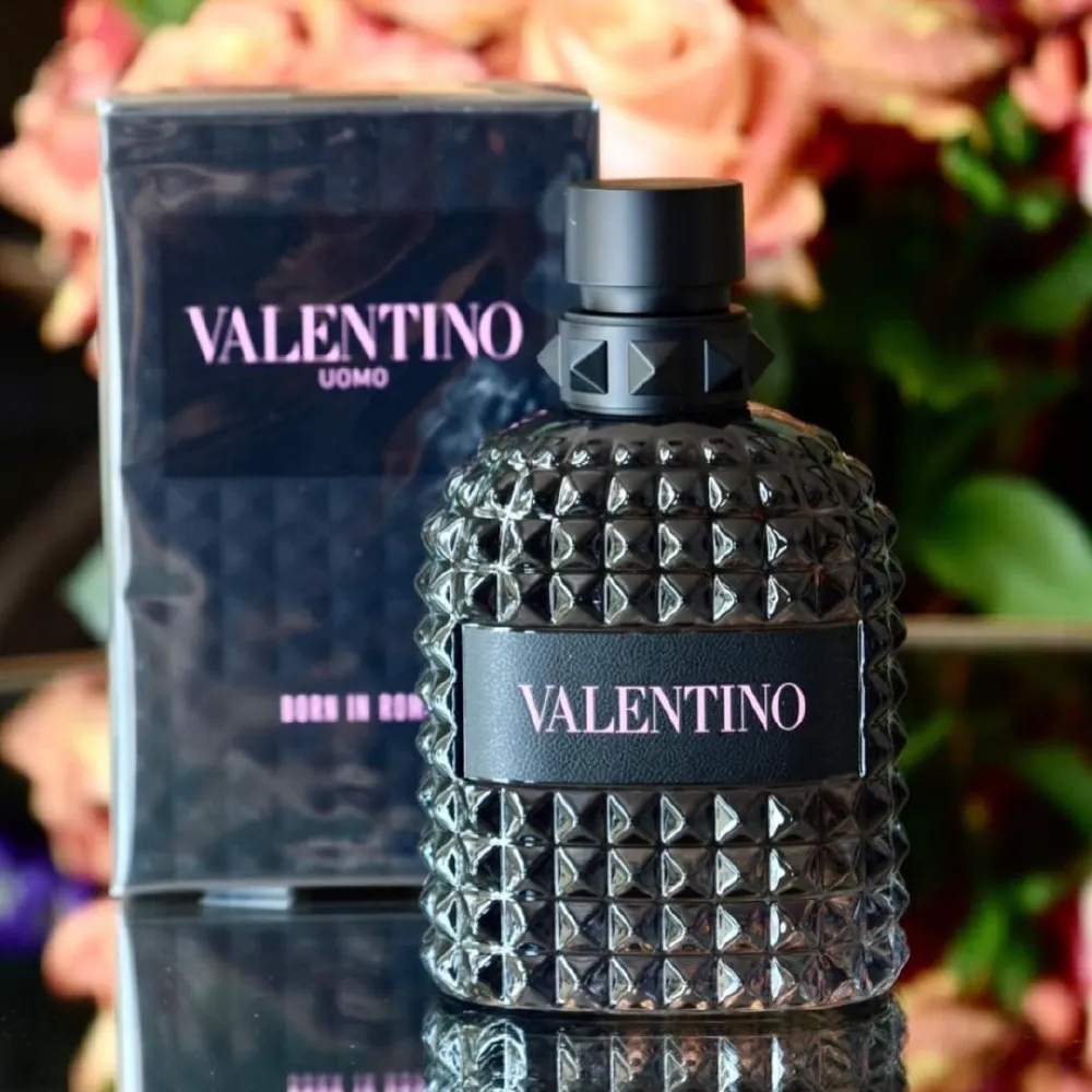 Valentino Uomo Born in Roma